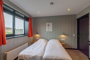 Spacious 22 Persons Holiday Home in Callantsoog