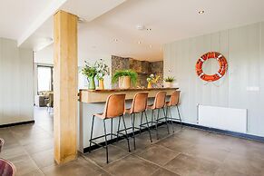 Spacious 22 Persons Holiday Home in Callantsoog