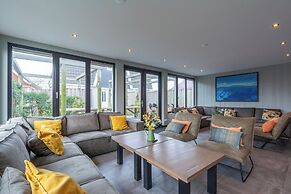 Spacious 22 Persons Holiday Home in Callantsoog