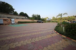 Golden View Resort & Restaurant