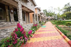 Golden View Resort & Restaurant