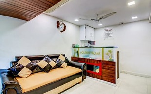 Hotel Golden Palms