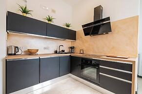 The One, Luxury Seaview With Piano