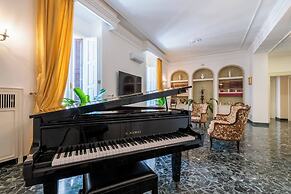 The One, Luxury Seaview With Piano