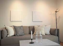 Spacious Apartment Right in the City Centre