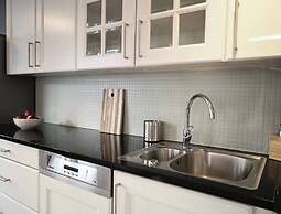 Spacious Apartment Right in the City Centre