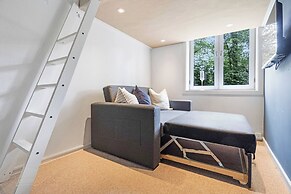 Cozy 3BR Apartment Central