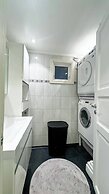 Cozy 2BR Apartment With Parking