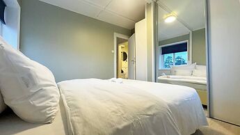 Cozy 2BR Apartment With Parking