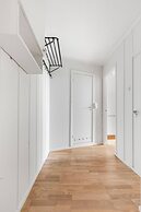 Big and Bright Apartment in the Center