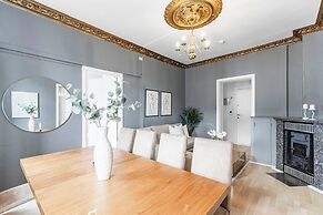 Big and Bright Apartment in the Center