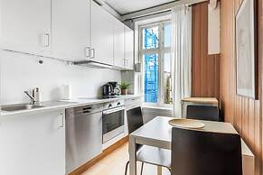 Big and Bright Apartment in the Center