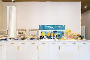 Dequan Luxury Hotel CBD