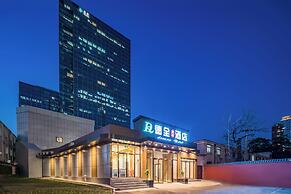 Dequan Luxury Hotel CBD