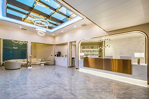 Dequan Luxury Hotel CBD
