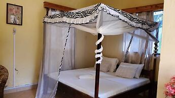 Diani Beach Luxury Retreat With 5 Bedrooms