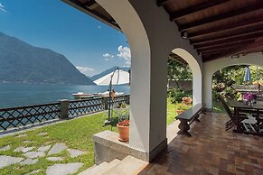 Sala Comacina Villas by Rent all Como