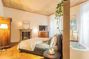 Rovelli 41 by Rent all Como