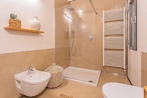 Rovelli 41 by Rent all Como