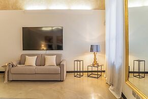 Rovelli 41 by Rent all Como