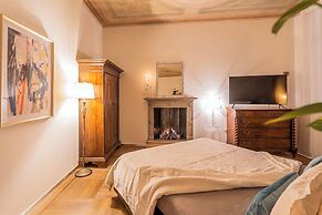 Rovelli 41 by Rent all Como