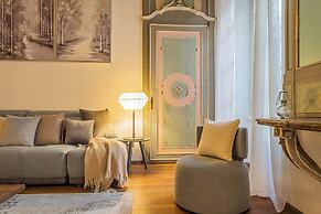 Rovelli 41 by Rent all Como