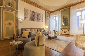 Rovelli 41 by Rent all Como