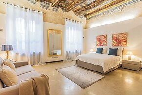 Rovelli 41 by Rent all Como