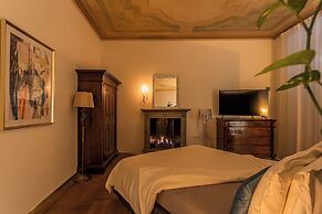 Rovelli 41 by Rent all Como