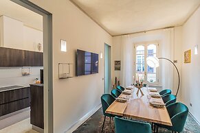 Rovelli 41 by Rent all Como