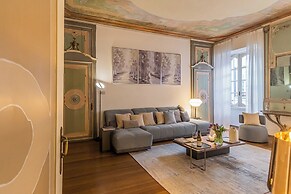 Rovelli 41 by Rent all Como