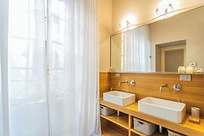 Rovelli 41 by Rent all Como