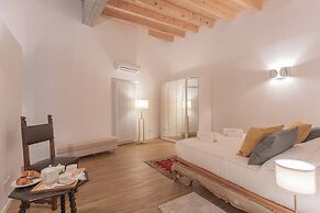Luxury Apartments in Villa Cardinal Ciceri by Rent all Como