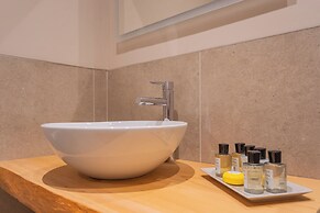 Luxury Apartments in Villa Cardinal Ciceri by Rent all Como