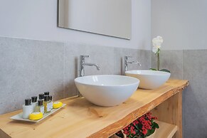 Luxury Apartments in Villa Cardinal Ciceri by Rent all Como