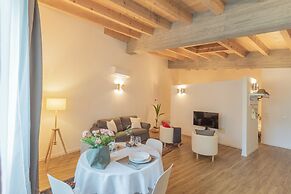 Luxury Apartments in Villa Cardinal Ciceri by Rent all Como