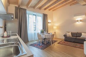 Luxury Apartments in Villa Cardinal Ciceri by Rent all Como