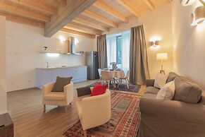 Luxury Apartments in Villa Cardinal Ciceri by Rent all Como