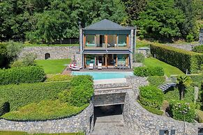 Villa Infinity by Rent all Como