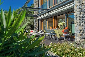 Villa Infinity by Rent all Como