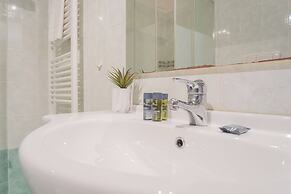 Black Loft Como by Rent all Como