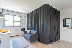 Black Loft Como by Rent all Como