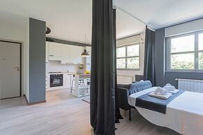 Black Loft Como by Rent all Como