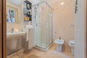 Blue Bliss Apartment by Rent all Como