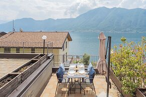 Blue Bliss Apartment by Rent all Como