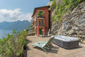 Blue Bliss Apartment by Rent all Como