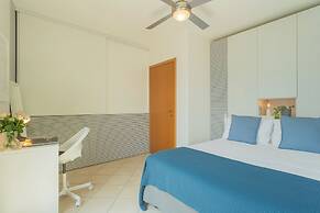 Blue Bliss Apartment by Rent all Como