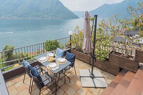 Blue Bliss Apartment by Rent all Como