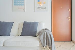 Blue Bliss Apartment by Rent all Como