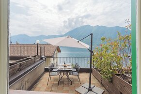 Blue Bliss Apartment by Rent all Como